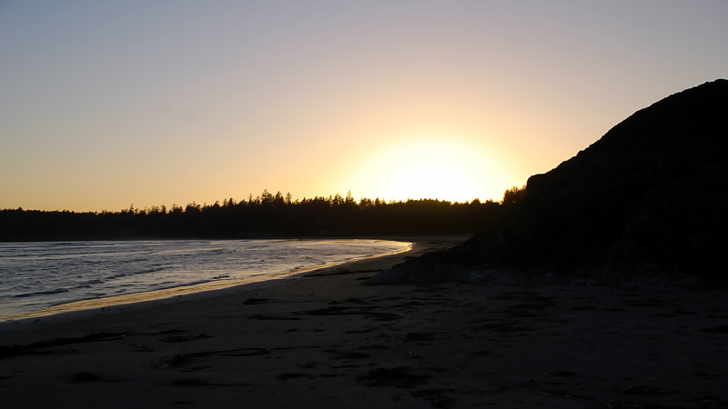 Beachside Sunset(Tofino,BC)